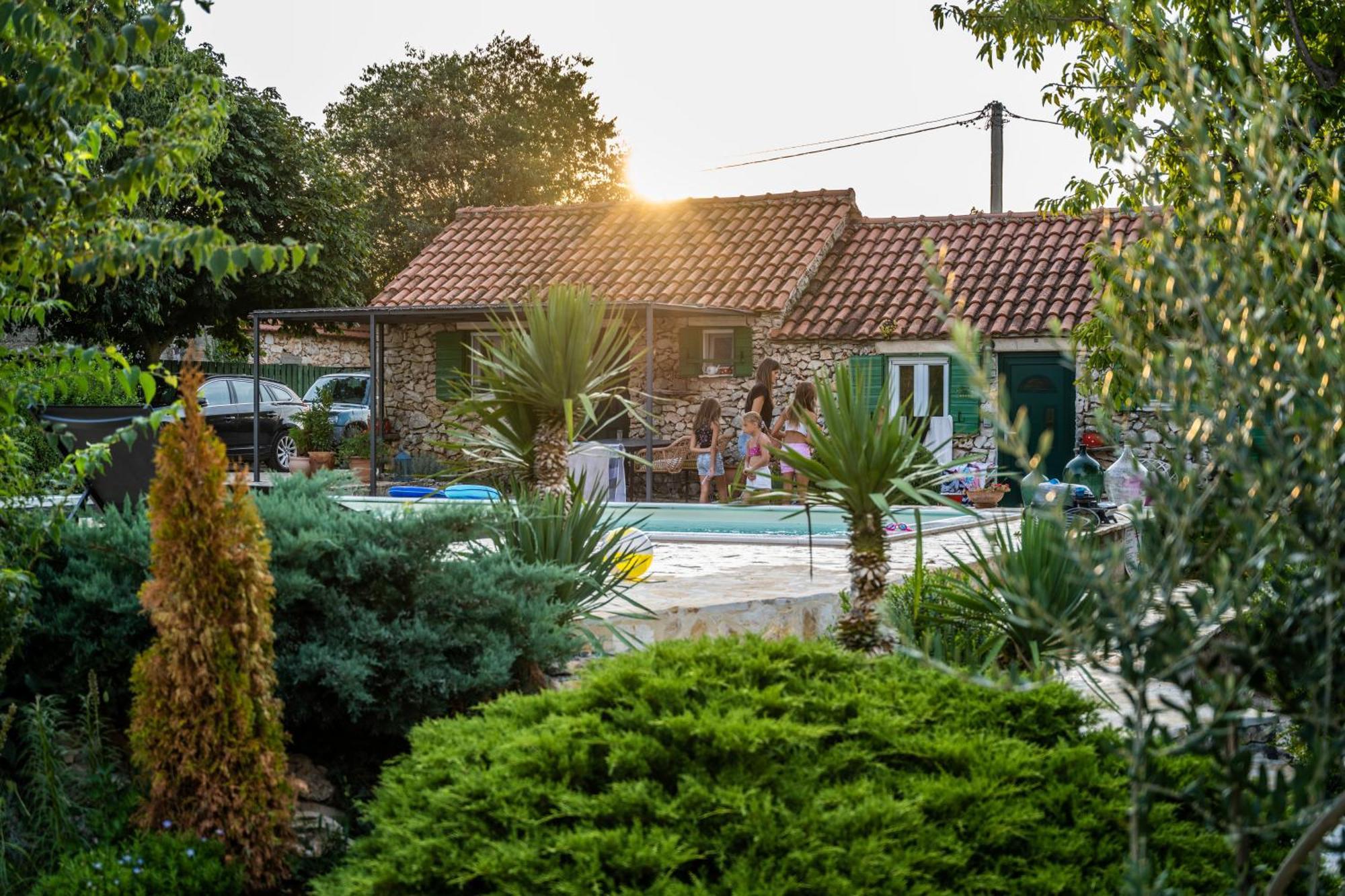 Kalpic Suites & Villa Lozovac Exterior photo